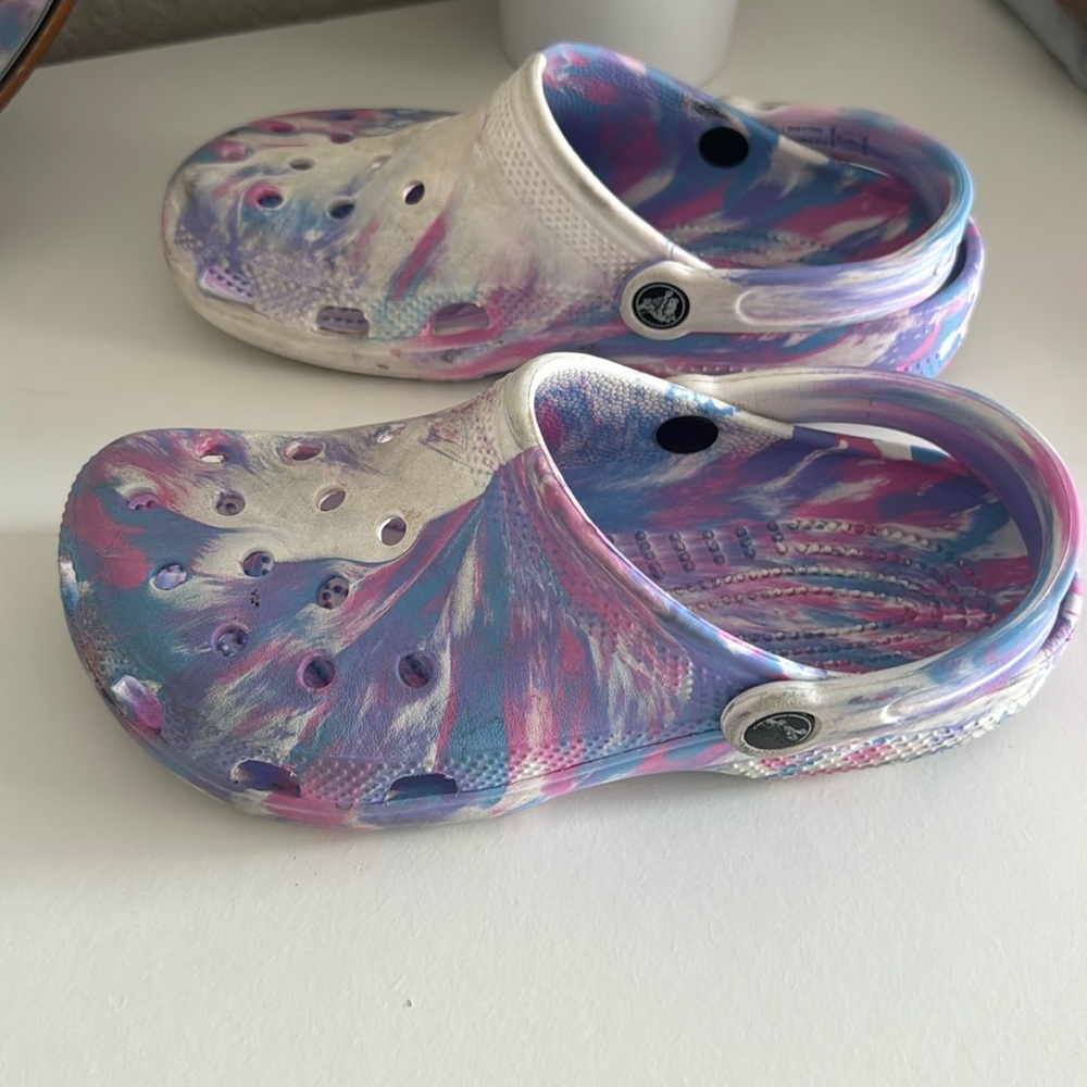 Junior crocs